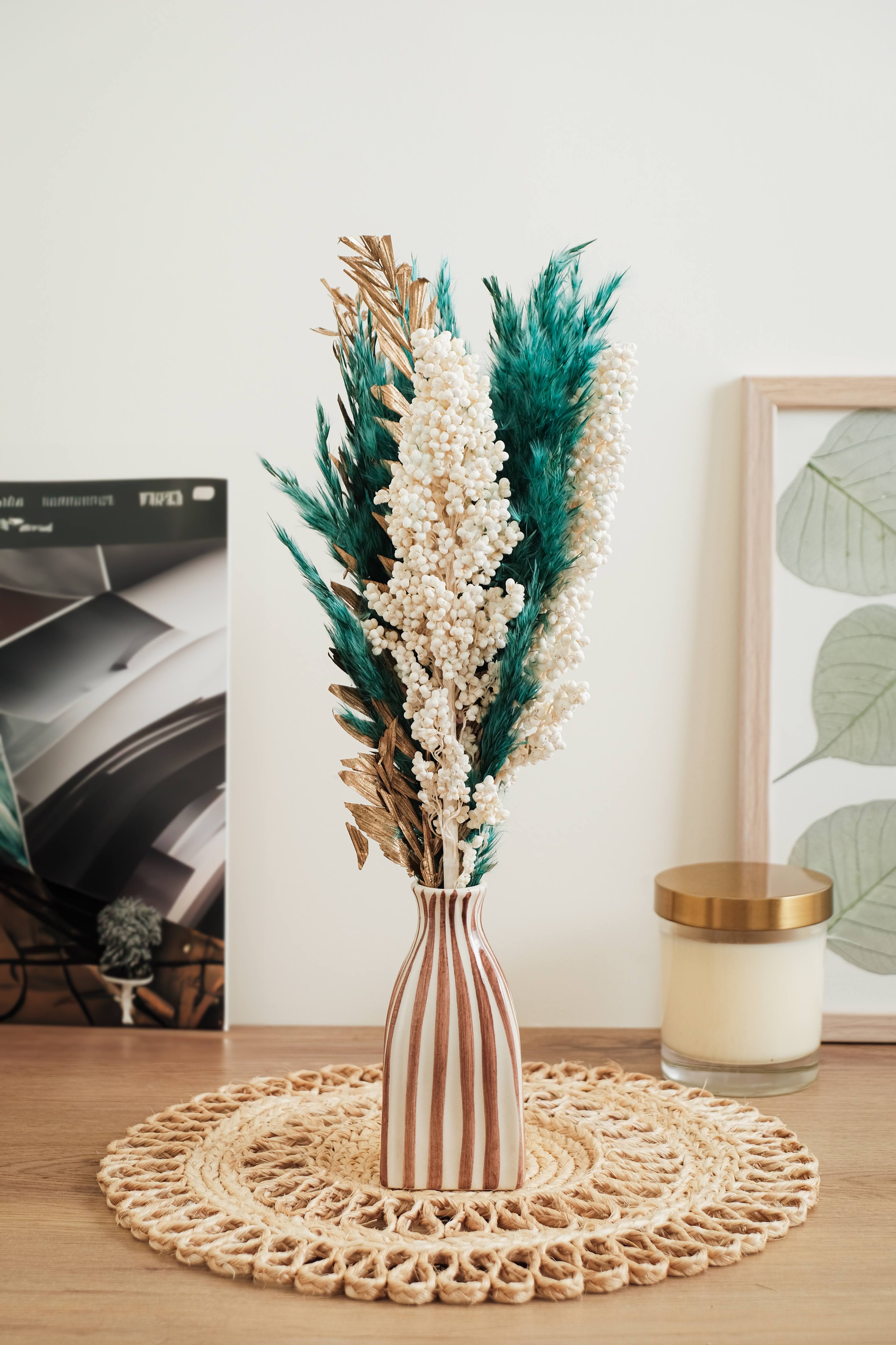 Seashore bunch and vase combo