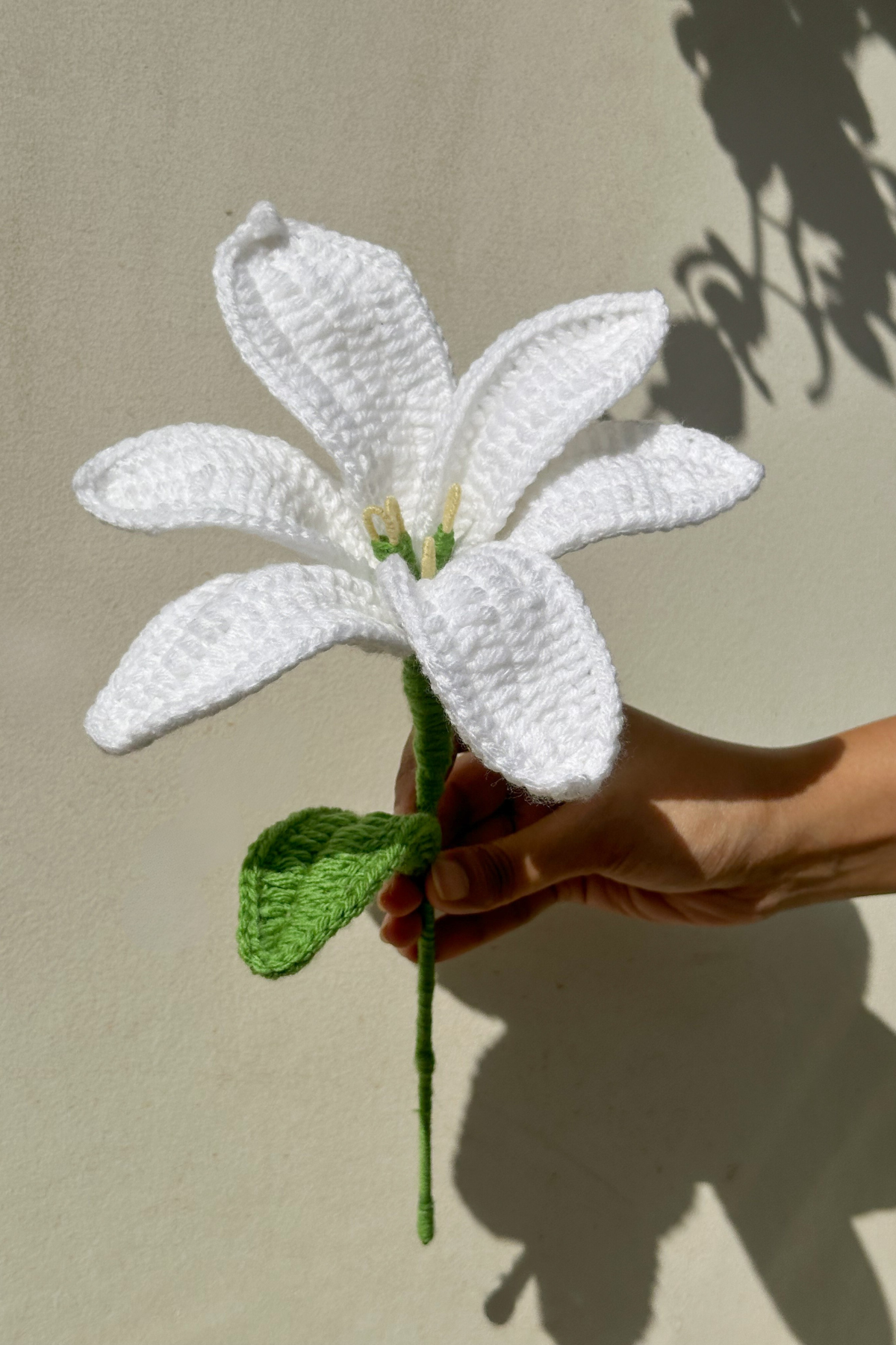 Large Crochet Lily (white)